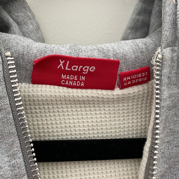 Supreme Arc Logo Thermal Zip Up Sweatshirt
Ash Grey - Picture 4 of 9